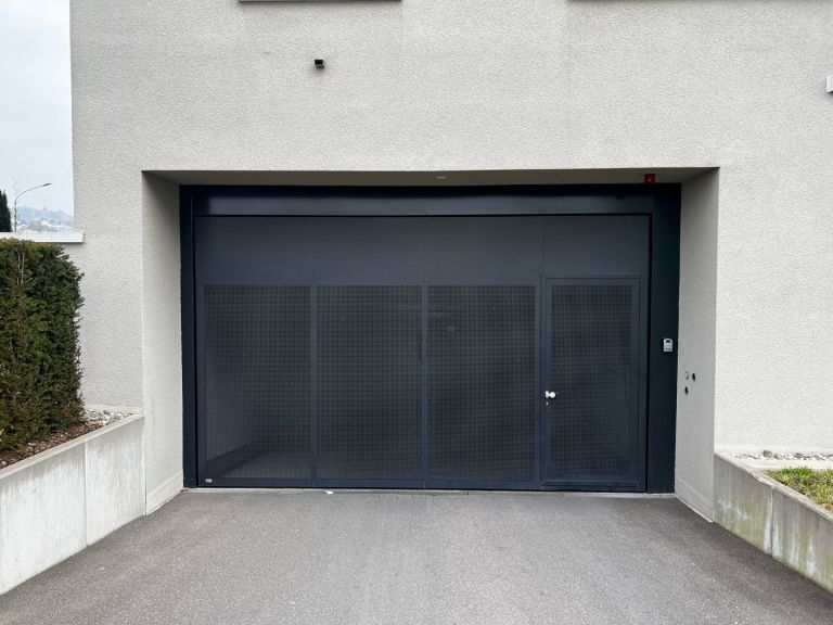 Hörmann Sammelgaragentor-ET500 mit Schlupftüre